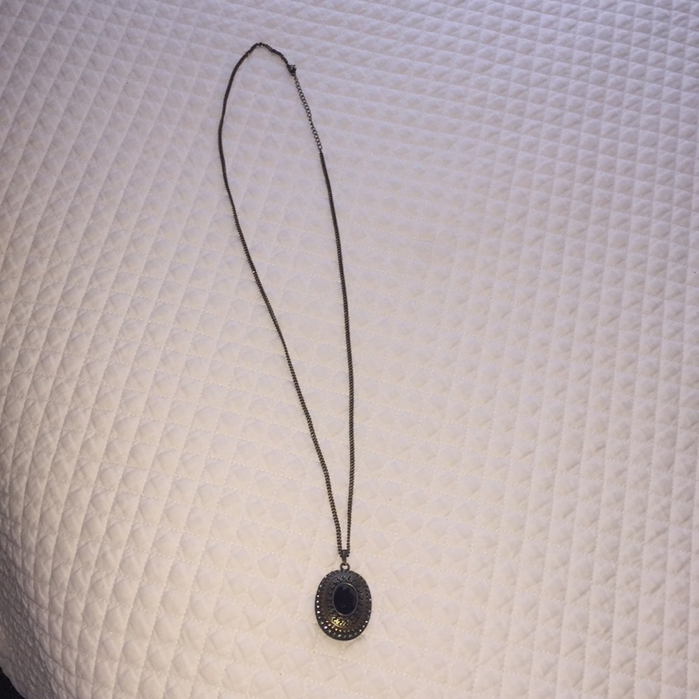 Pendant necklace